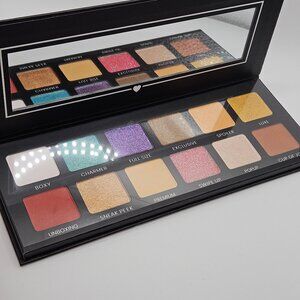 BOXY CHARM Hello Charmer Eyeshadow Palette
